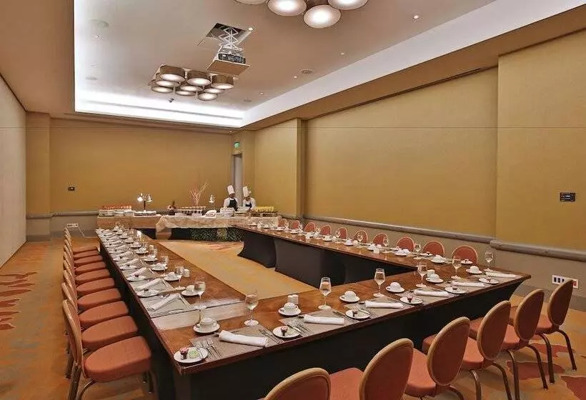 Szálloda Cali Marriott