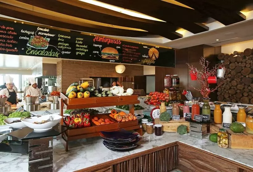 Szálloda Cali Marriott