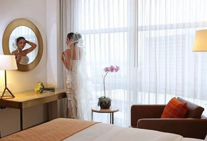 Szálloda Cali Marriott