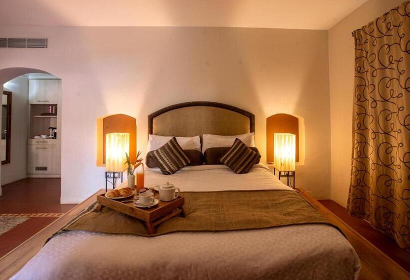 Hotel Coconut Creek Resort Dabolim Airport