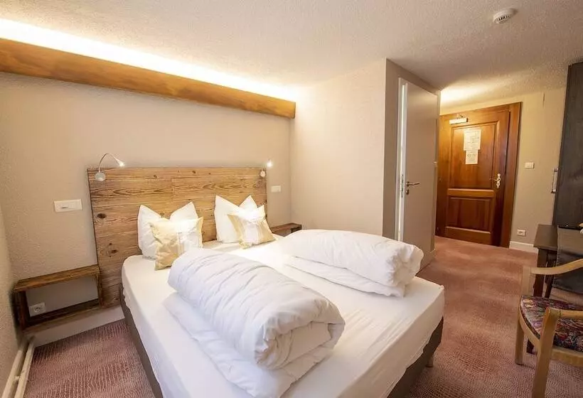 Отель Hôtel Restaurant Valneige