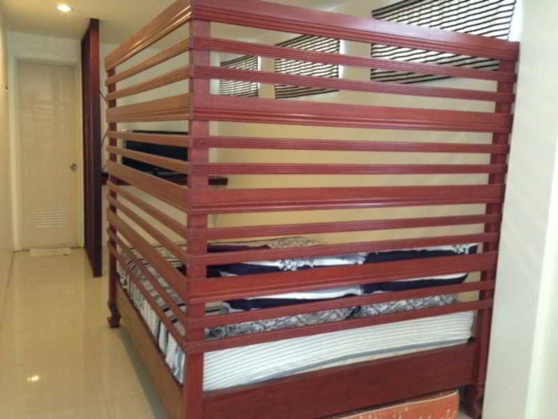 Hotell Lux Apartelle