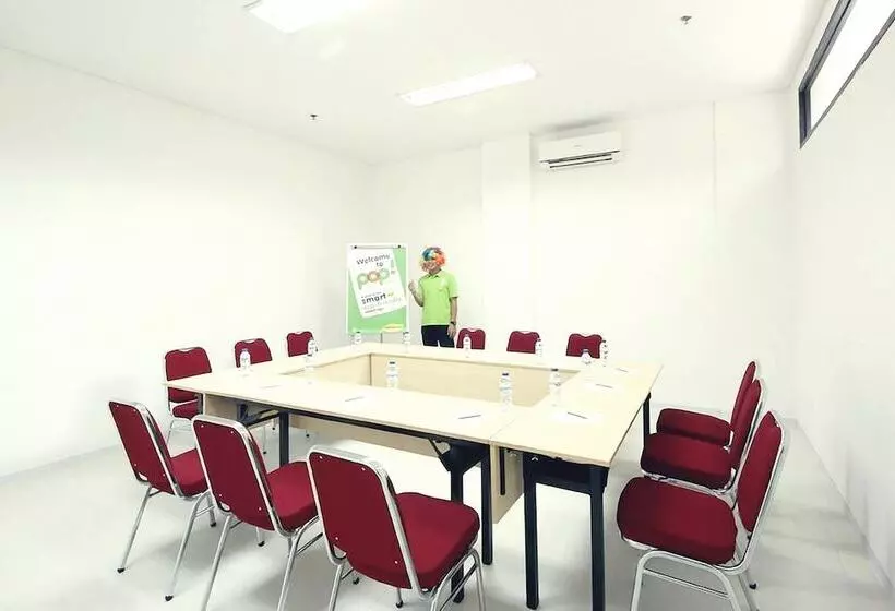 Pop! Hotel Airport Jakarta