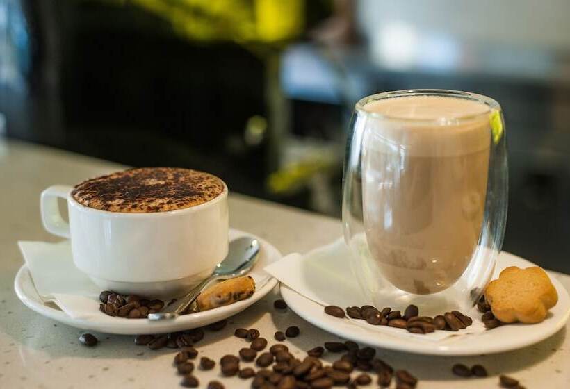 Ramada Hotel & Suites By Wyndham Cabramatta