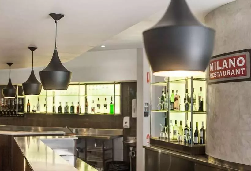 Ramada Hotel & Suites By Wyndham Cabramatta