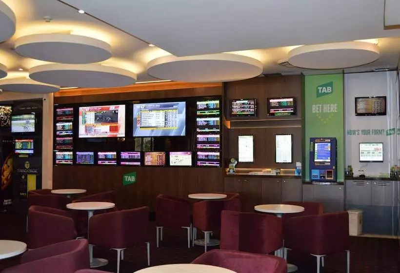 Ramada Hotel & Suites By Wyndham Cabramatta