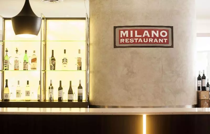 Ramada Hotel & Suites By Wyndham Cabramatta