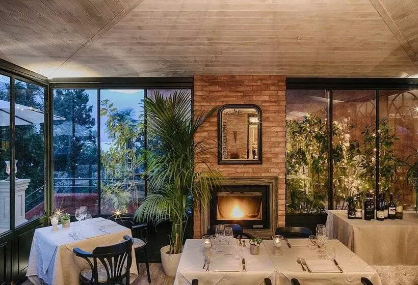 هتل Relais Villa Vittoria