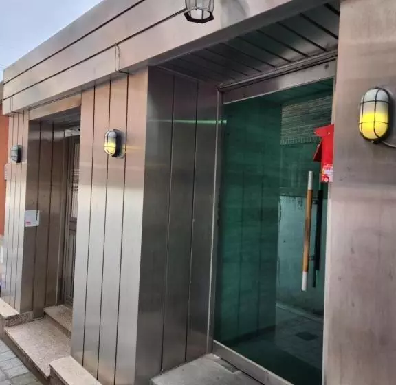 هتل Rich House Dongdaemun