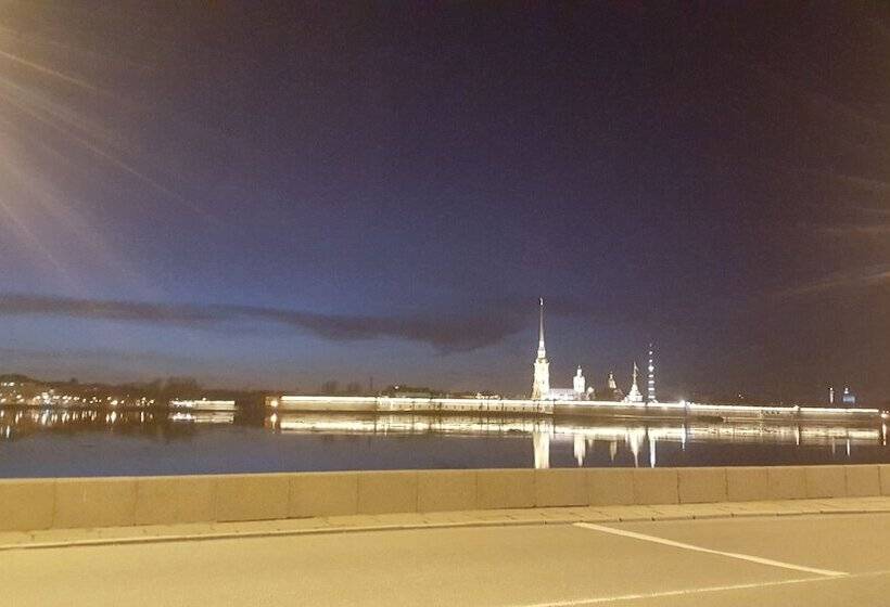 בית מלון כפרי Svarog Film