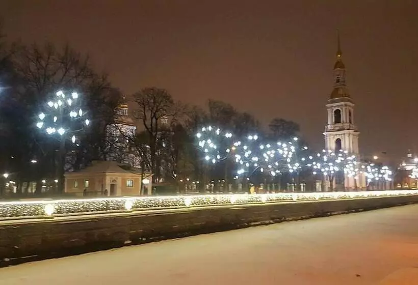 בית מלון כפרי Svarog Film