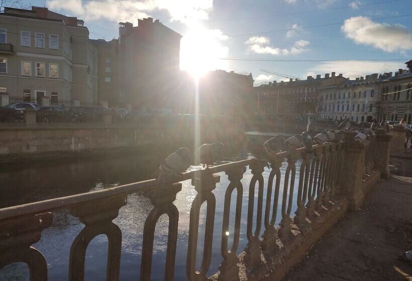 בית מלון כפרי Svarog Film