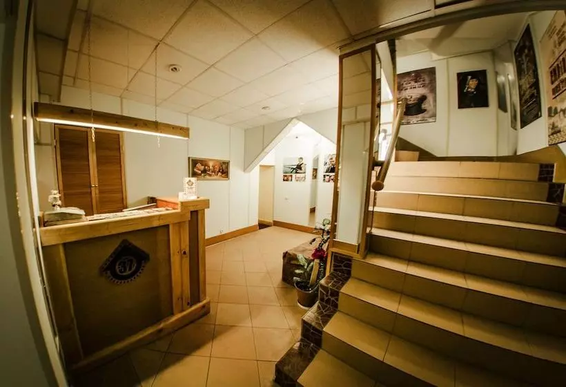 בית מלון כפרי Svarog Film