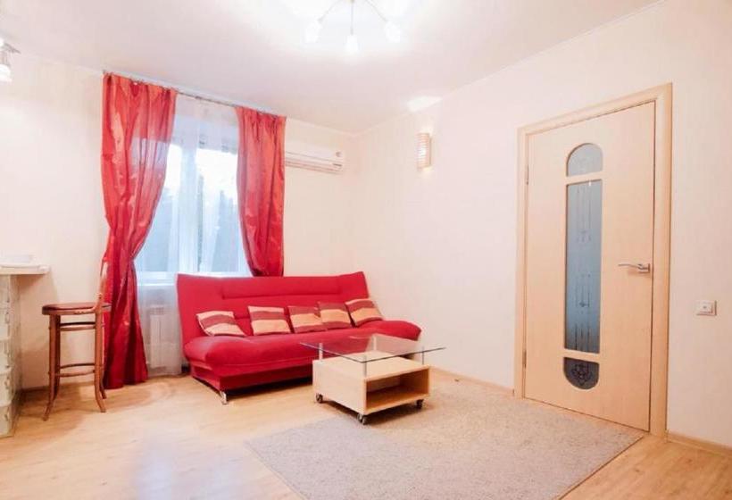 Apartment At Frunzenskaya