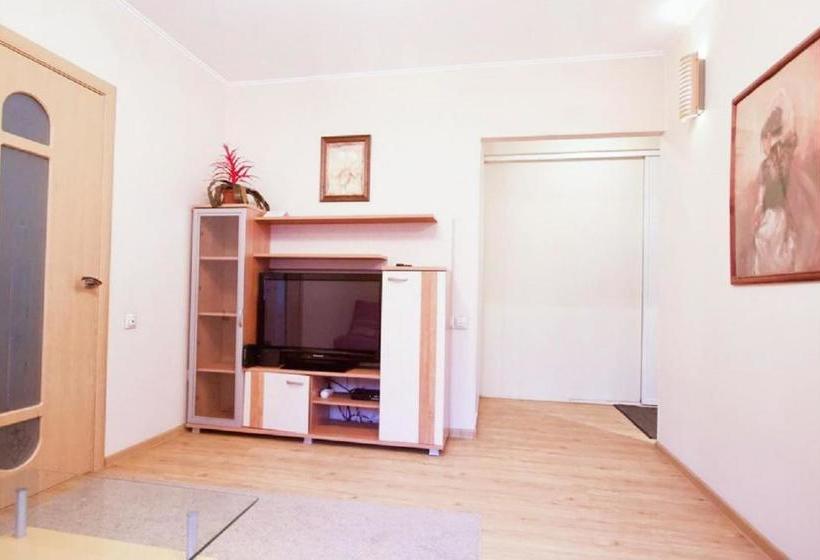 Apartment At Frunzenskaya