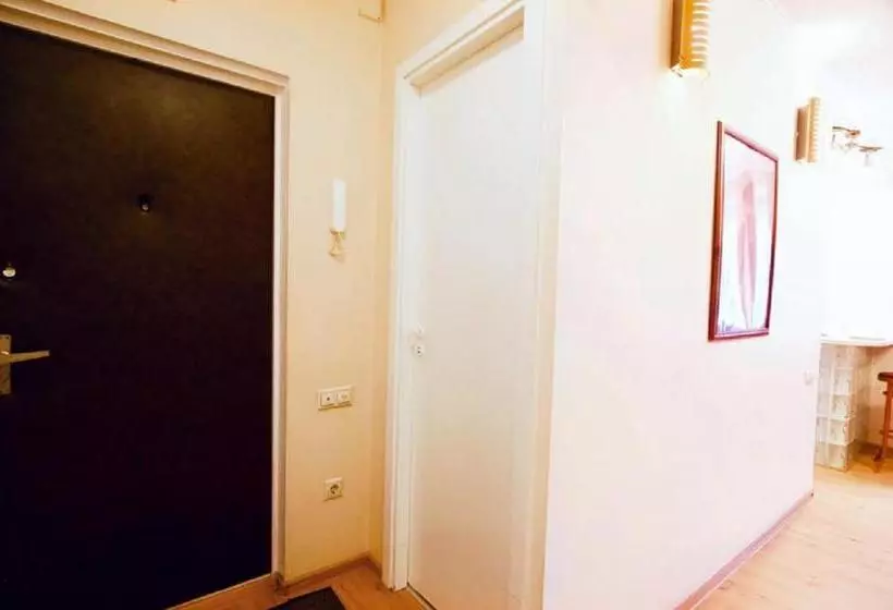 Apartment At Frunzenskaya