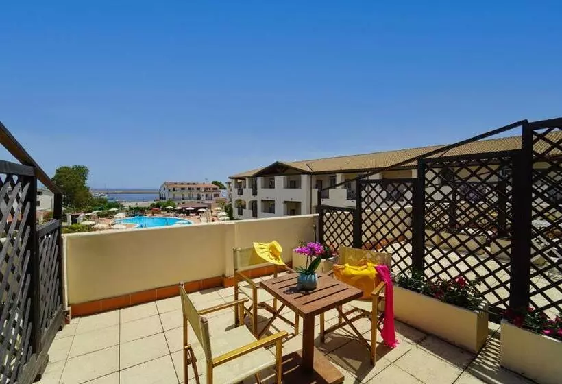 Cala Della Torre Resort