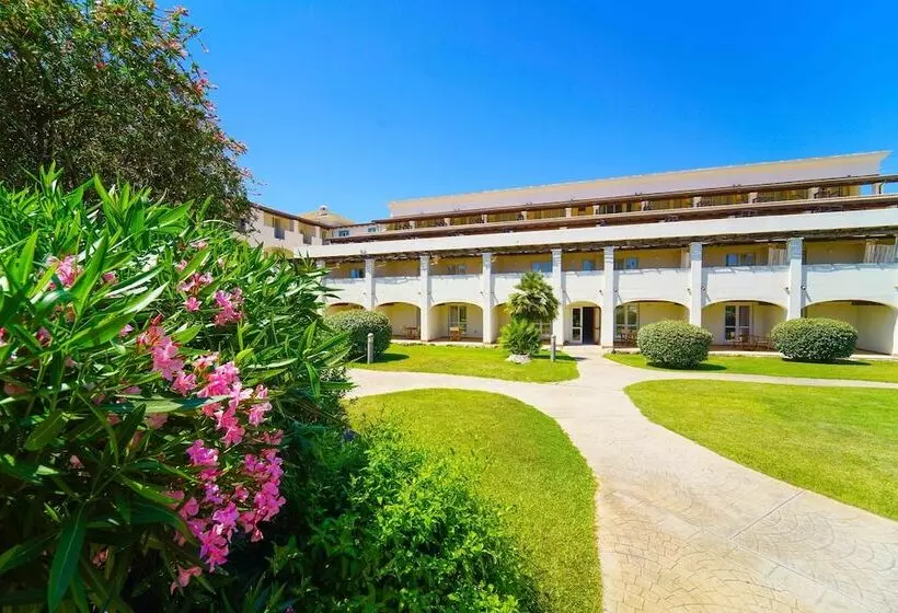 Cala Della Torre Resort