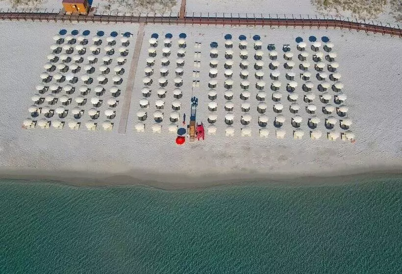 Cala Della Torre Resort