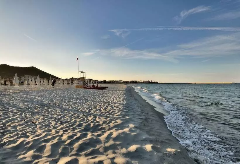 Cala Della Torre Resort