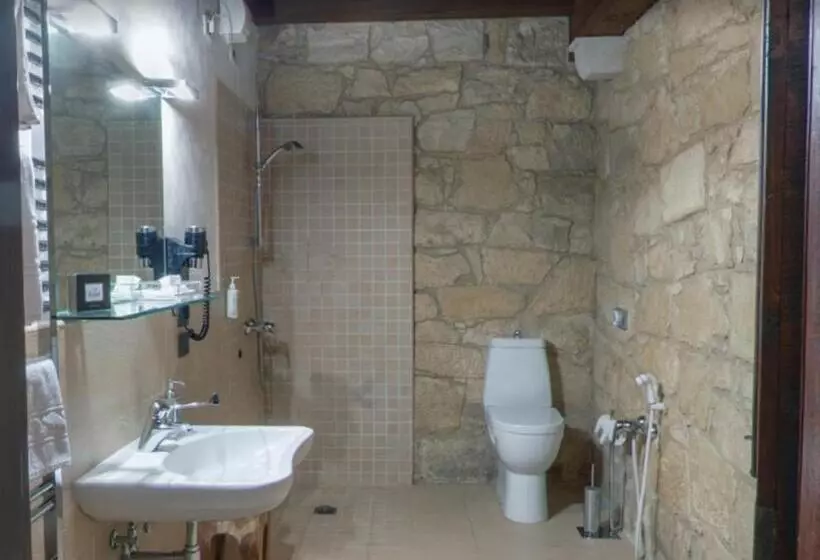 Delser Verona Manor House