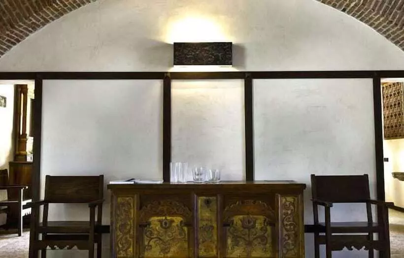 Delser Verona Manor House