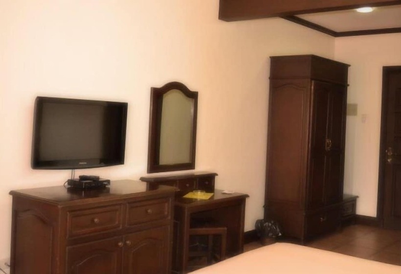 Hotelli Ace Penzionne