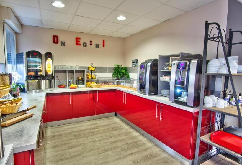 Adonis Hotel Bayonne