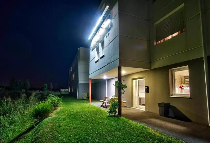 Adonis Hotel Bayonne