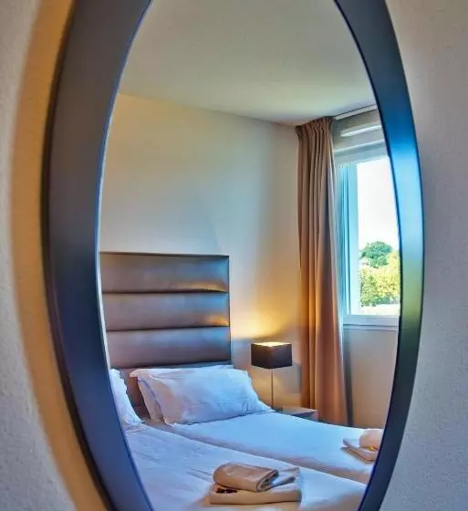 Adonis Hotel Bayonne