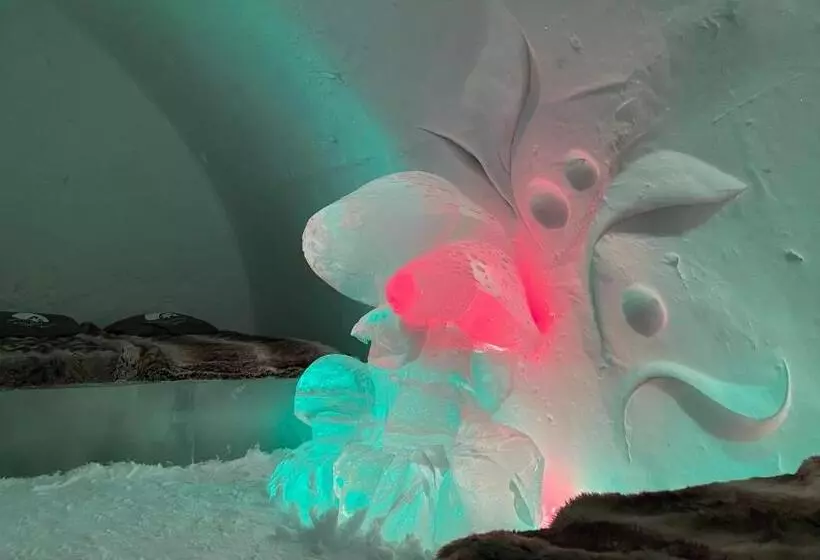 Arctic Snowhotel & Glass Igloos