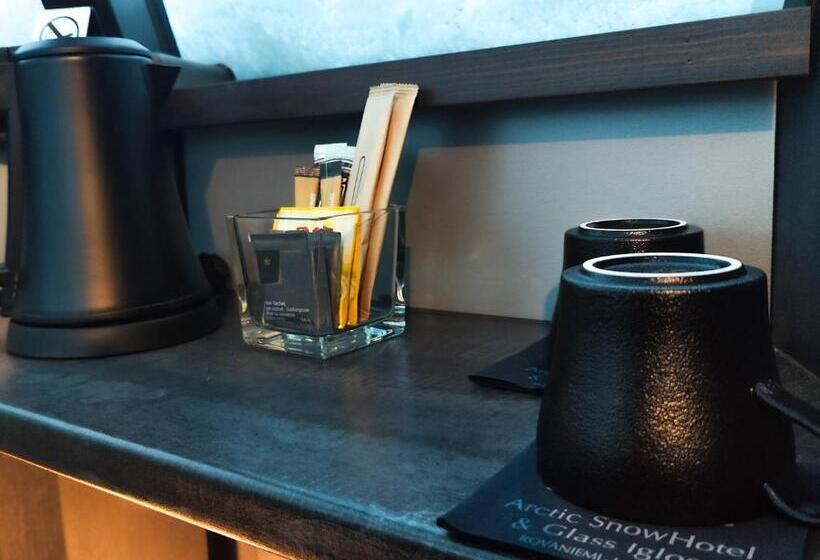 Arctic Snowhotel & Glass Igloos