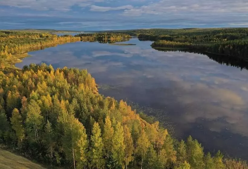 Arctic Snowhotel & Glass Igloos