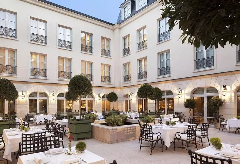 هتل Auberge Du Jeu De Paume