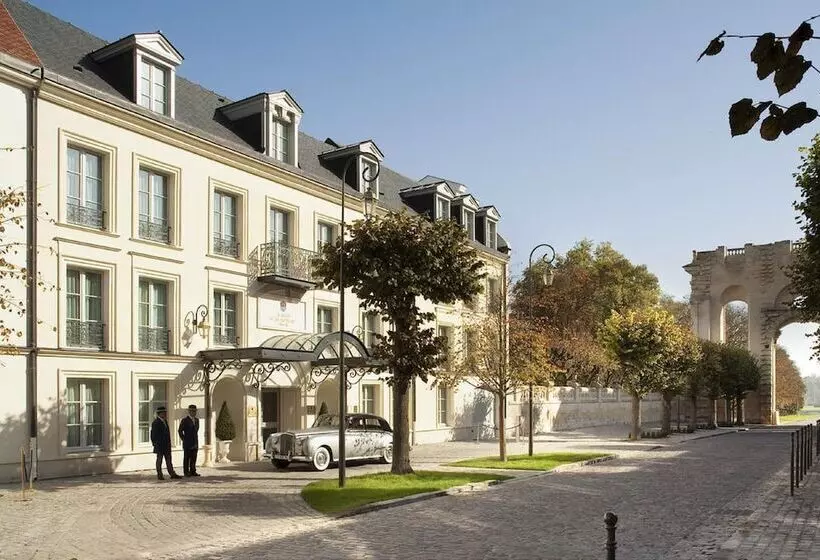 هتل Auberge Du Jeu De Paume