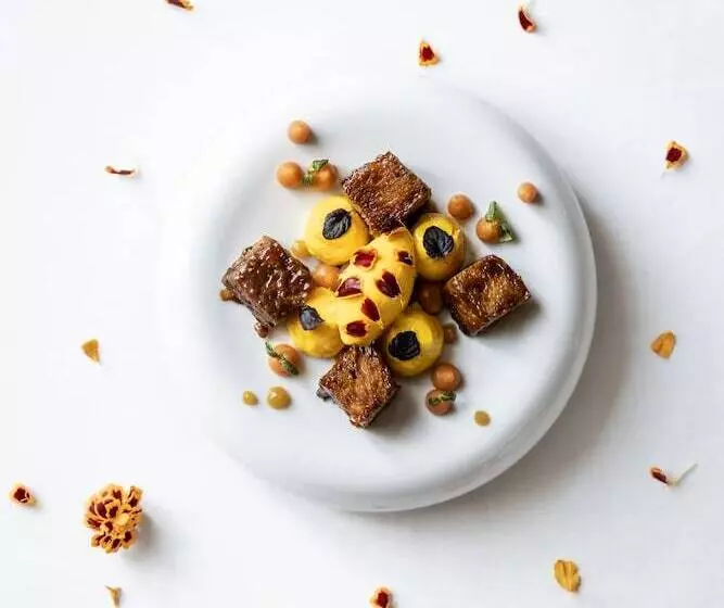 هتل Auberge Du Jeu De Paume