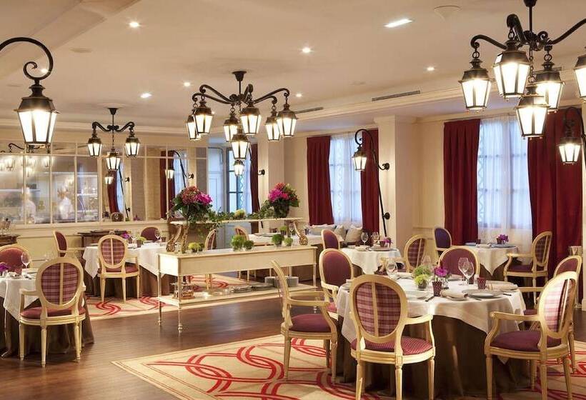 فندق Auberge Du Jeu De Paume