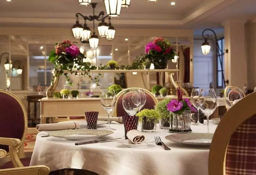 هتل Auberge Du Jeu De Paume