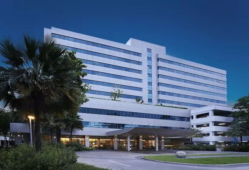 Centara Life Government Complex Hotel & Convention Centre Chaeng Watthana