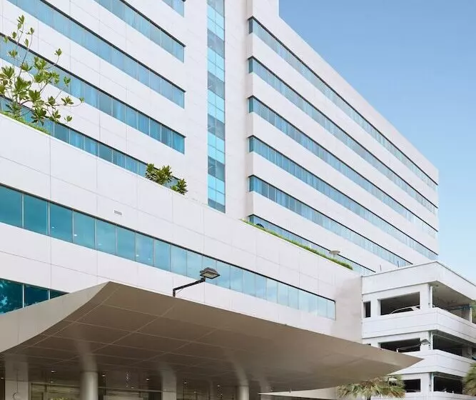 Centara Life Government Complex Hotel & Convention Centre Chaeng Watthana