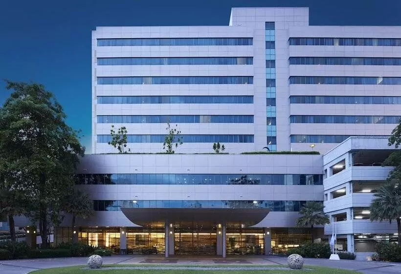 Centara Life Government Complex Hotel & Convention Centre Chaeng Watthana