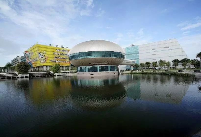 Centara Life Government Complex Hotel & Convention Centre Chaeng Watthana