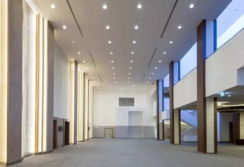 Centara Life Government Complex Hotel & Convention Centre Chaeng Watthana