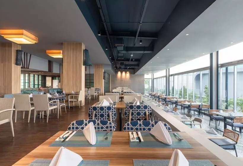 Centara Life Government Complex Hotel & Convention Centre Chaeng Watthana