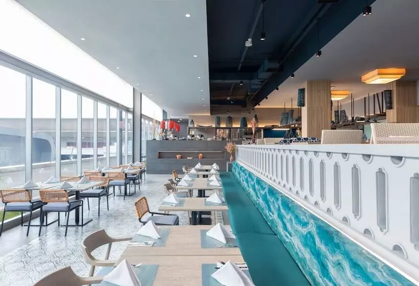 Centara Life Government Complex Hotel & Convention Centre Chaeng Watthana