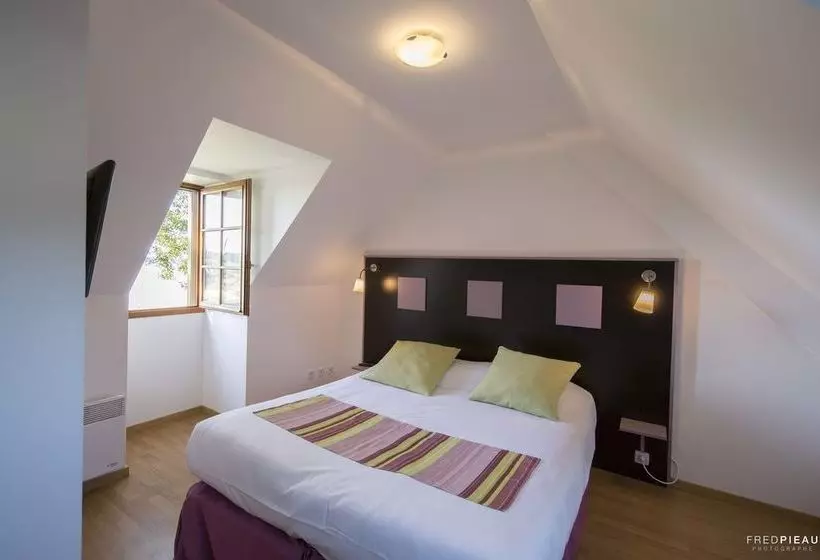 هتل Le Château De Beaussais