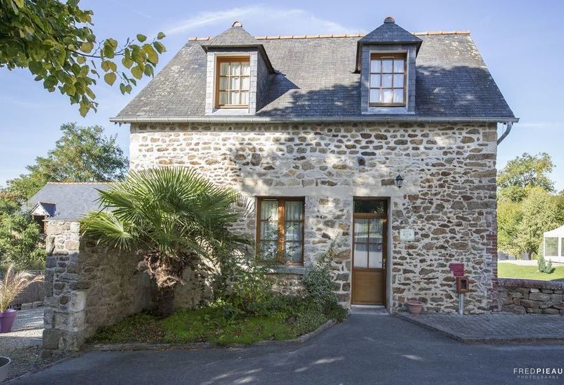 فندق Le Château De Beaussais