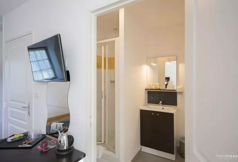 هتل Le Château De Beaussais