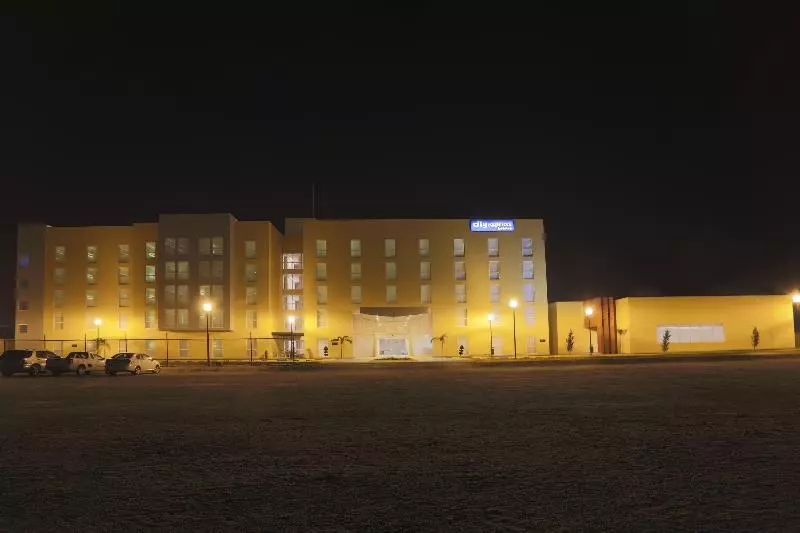 فندق City Express By Marriott Salina Cruz