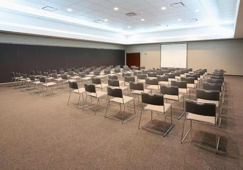 فندق City Express By Marriott Salina Cruz